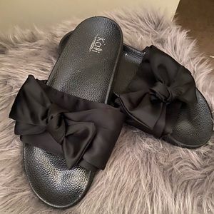 Cute Slides With Bow
